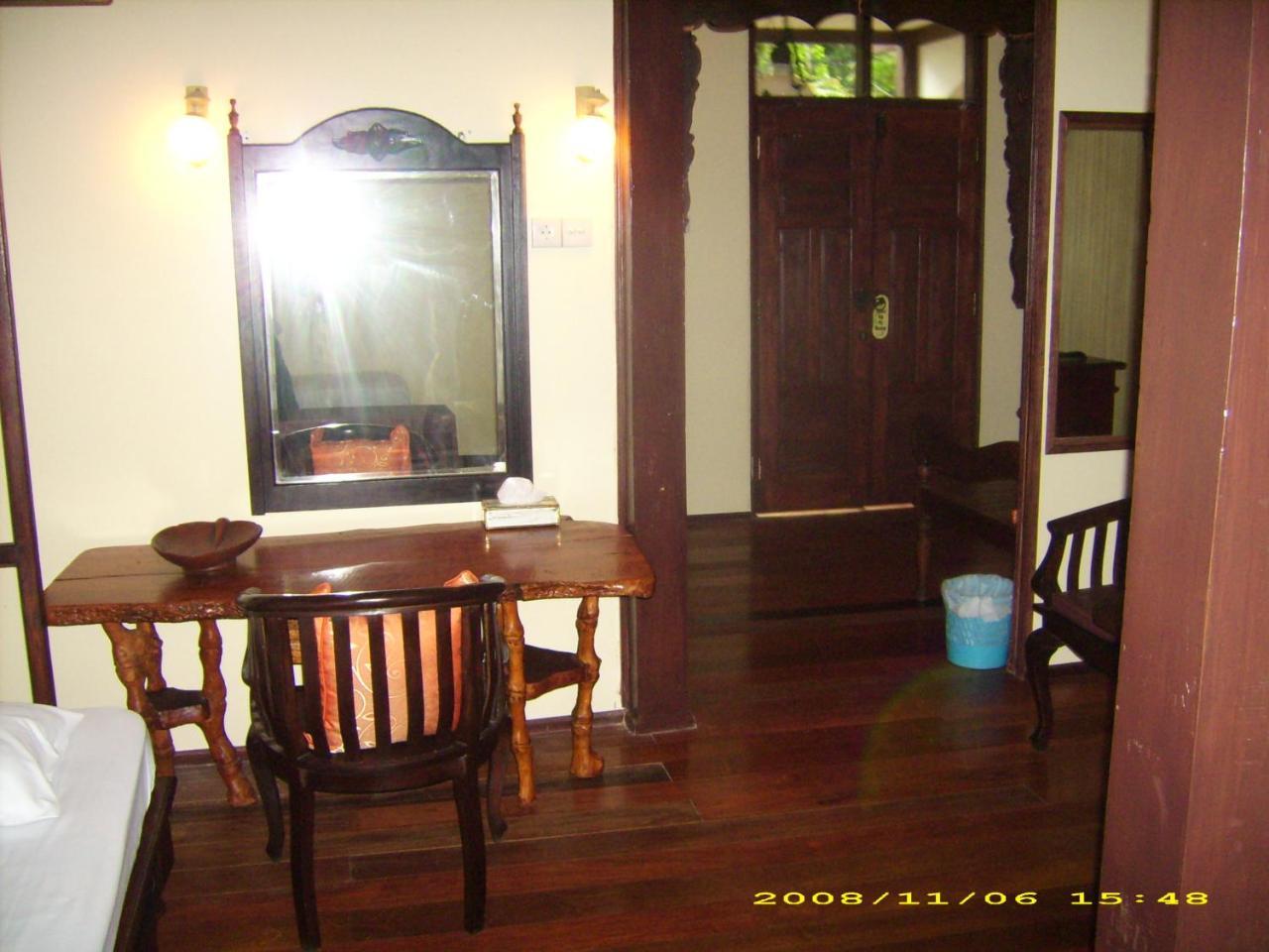 Green Valley Resort Bandungan Exterior photo