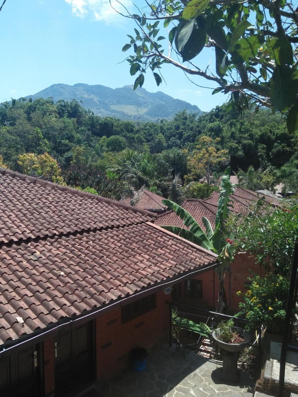 Green Valley Resort Bandungan Exterior photo